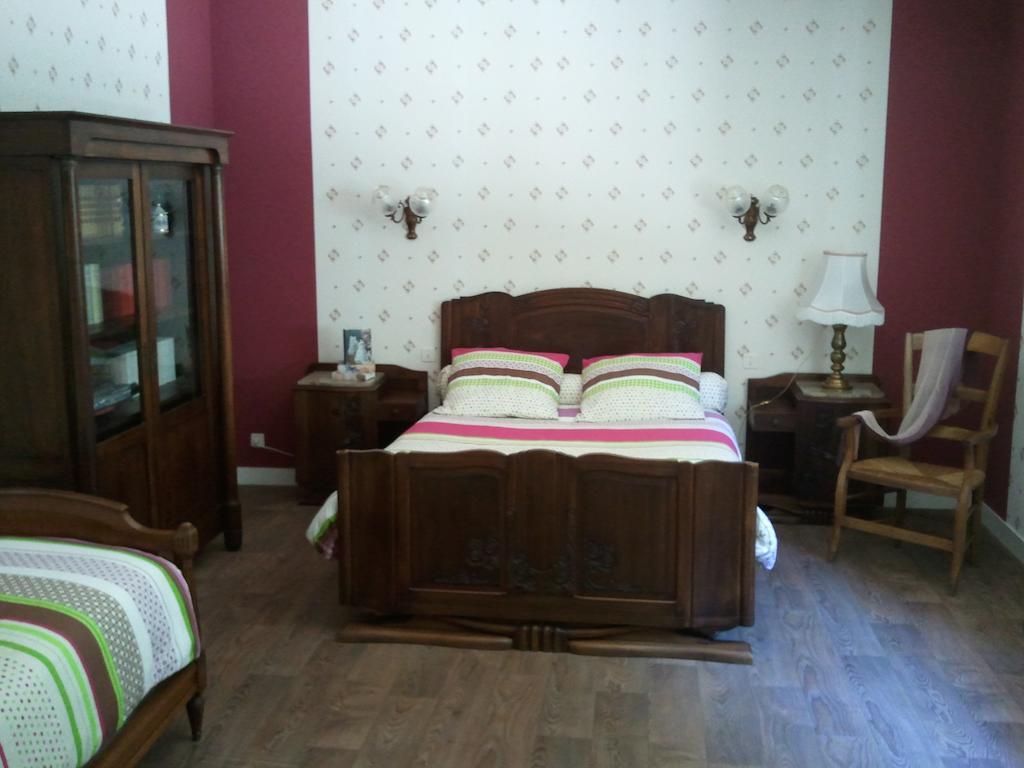 Mas Du Trezon Bed & Breakfast Шоле Екстериор снимка