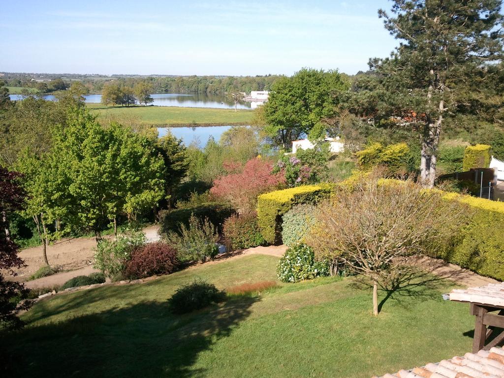 Mas Du Trezon Bed & Breakfast Шоле Екстериор снимка